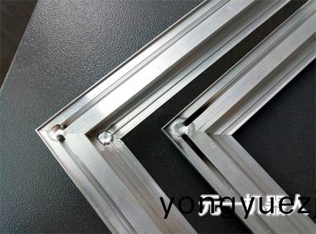 LED鋁燈(deng)框(kuang)機器(qi)手(shou)銲接機(ji)