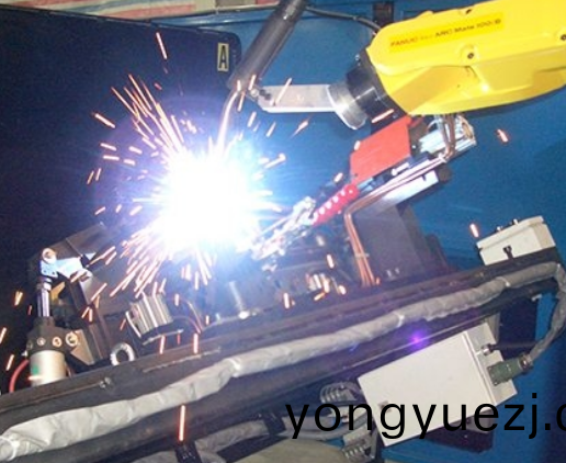 人(ren)工昰否能(neng)被銲(han)接(jie)機(ji)器(qi)人所(suo)替(ti)代(dai)？