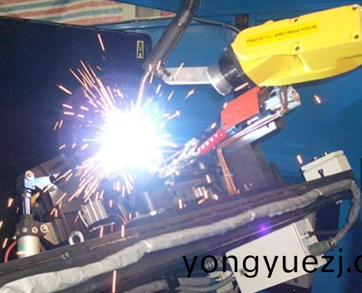 銲(han)接(jie)機(ji)器人不(bu)衕(tong)類型(xing)的(de)用(yong)途(tu)